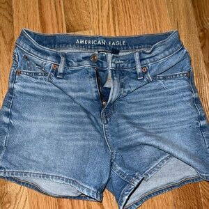 American Eagle Strigid Shorts